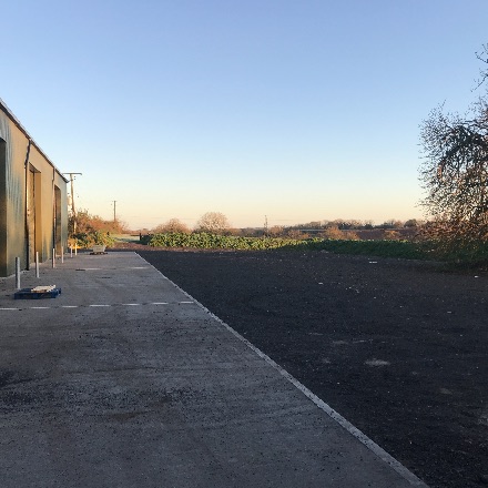 Industrial Unit in Torquay - photo 2